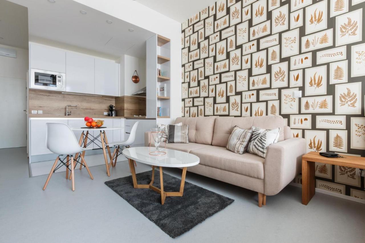 Designer Studio In New Town By Prague Days Apartment Bagian luar foto