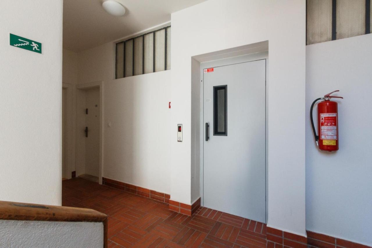 Designer Studio In New Town By Prague Days Apartment Bagian luar foto